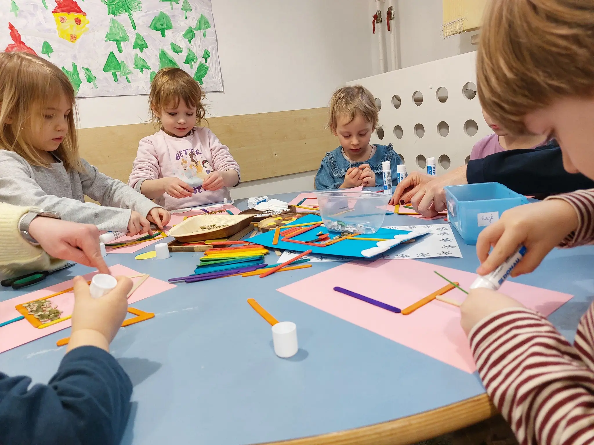 Zimowe ptaki i&nbsp;leśne zwierzęta - prace plastyczne